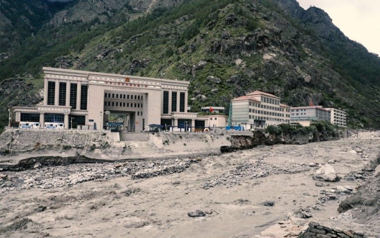 चीनको केरुङमा फसेका नेपालीलाई आज स्वदेश फर्काइँदै