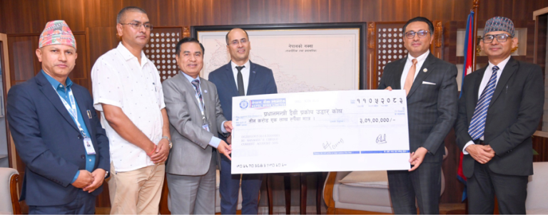 नेपाल बैंकद्वारा बाढीपीडितका लागि ३ करोड १ लाख सहयोग
