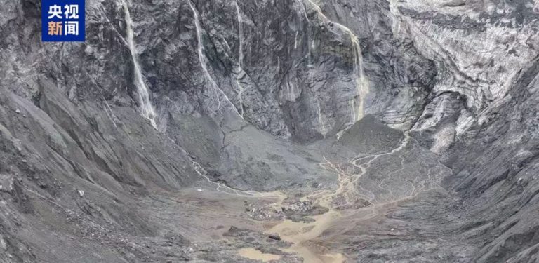 छोचेन खोलाको प्रभाव खाडलमा हिमचट्टान भत्किने जोखिम कायमै