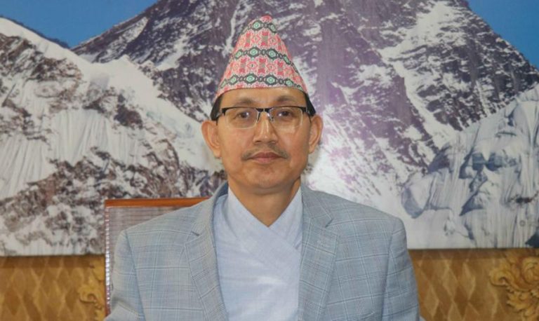 बाढी प्रभावित क्षेत्रमा कर्मचारीहरुलाई कसरी परिचालन गरिएको छ? मुख्य सचिव कार्की  भन्छन् ‘जहाँ आवश्यक पर्छ तत्काल त्यही खटाइरहेका छौ ’