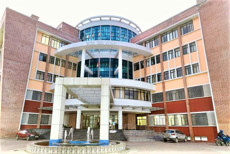 लोकसेवा नखुल्ने त्रासबीच भोलि पहिलो विज्ञापन, सहसचिवमा खुल्दैछ ढोका, तर ओ एण्ड एमको कैंचीले सिट घटायो
