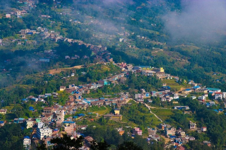 खोटाङका युवाको दसैं–तिहार अभियान: दिदीबहिनी र आमालाई निःशुल्क घर पुर्‍याइने