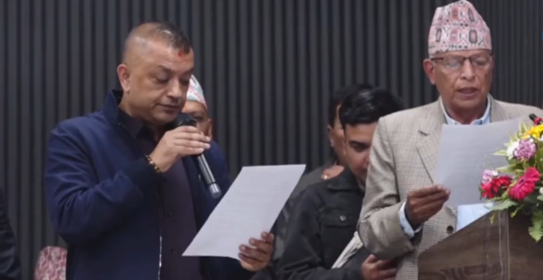 कांग्रेस सभापतिमा निर्वाचित गगन थापाद्वारा शपथ, पदभार ग्रहण