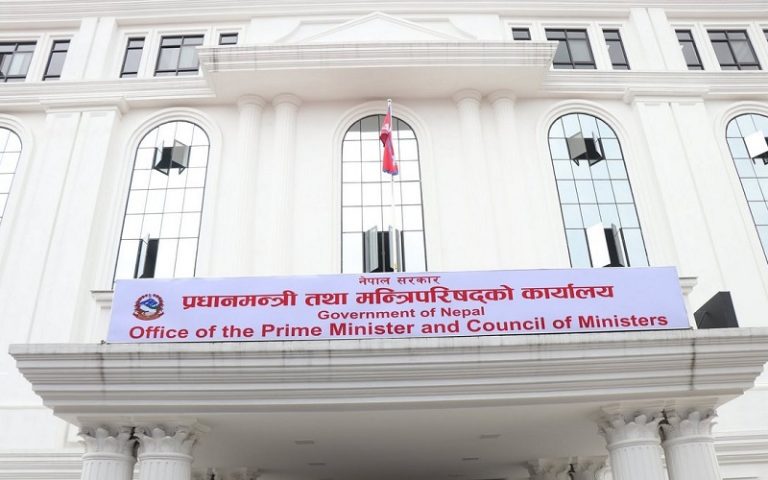 आकस्मिक  मन्त्रिपरिषद् बैठक पछि एकाएक तात्यो सिहदबार र प्रशासनवृत्त  : ३०–५५ को अध्यादेश आउँदैछ कि छैन?